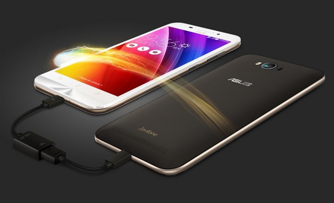 Smartphone pin tốt nhất: 5.000 mAh kèm khả năng sạc cho các thiết bị khác, Zenfone Max là chiếc smartphone có pin "khủng" nhất trên thị trường. Đối thủ model này là chiếc Galaxy A9 Pro đến từ Samsung, nhưng nhờ có kích thước màn hình nhỏ hơn (5,5 inch so với 6 inch), thời lượng pin của Asus Zenfone Max có chút lợi thế hơn so với A9 Pro.