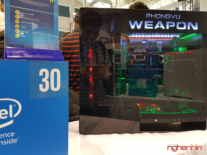 Vũ khí của Phong vũ với hệ thống tản nhiệt chất lỏng, core i5 6500, 8GB RAM, 120GB SSD.