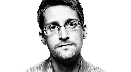 Tài liệu Snowden. Những dư chấn từ việc tiết lộ từ Edward Snowden về hoạt động giám sát toàn cầu với quy mô không lồ của Cơ quan An ninh Quốc gia Mỹ (NSA) vẫn đang còn vang vọng cho đến ngày nay. Những tiết lộ này đã chia ra hai luồng ý kiến trái ngược giữa những người cho rằng Snowden như một người anh hùng và những người khác thì xem hành động của Snowden là phản bội nước Mỹ.