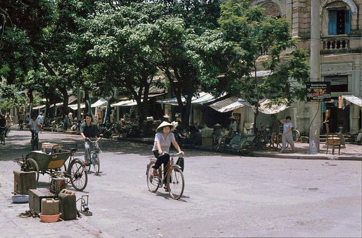 Đường phố ở trung tâm Hải Phòng.