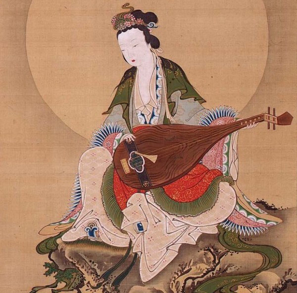 5. Biện Tài Thiên (Benzaiten) là hiện thân của thần Ấn Độ Saraswati, nữ thần tri thức, nghệ thuật và vẻ đẹp, đặc biệt là âm nhạc.