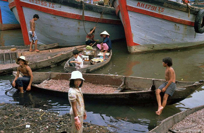 Một góc cảng cá Nha Trang.