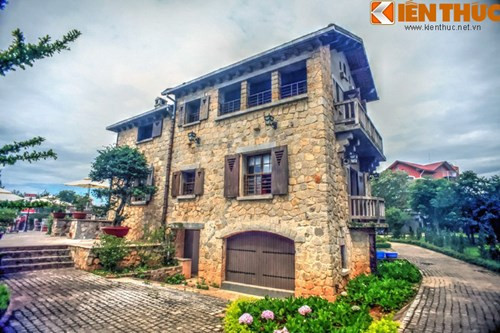 Những điểm đặc biệt này khiến biệt thự trở thành độc nhất vô nhị trong số hàng trăm ngôi biệt thự được xây dựng từ thời Pháp ở Đà Lạt.
