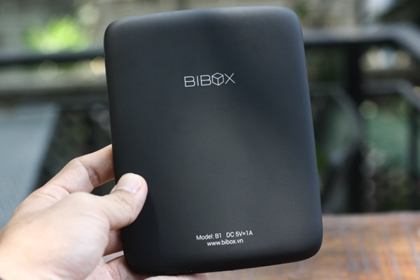 Mặt sau của Bibox B1.