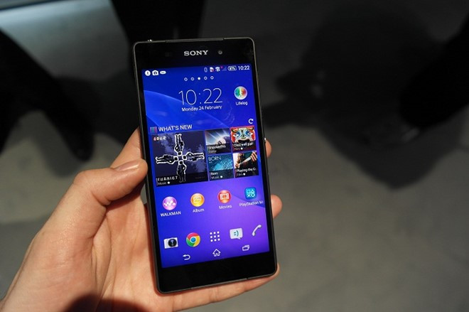 Sony Xperia Z2 quốc tế. Từng là chiến binh mạnh mẽ nhất tại thời điểm ra mắt, đến nay, Sony Xperia Z2 vẫn thể hiện bản lĩnh nhờ cấu hình tốt. Với chipset Qualcomm Snapdragon 801 2,3 Ghz, RAM 3 GB, đồ họa Adreno 330, bộ nhớ trong 16 GB, thẻ nhớ hỗ trợ 128 GB, Z2 quốc tế cho trải nghiệm tuyệt vời, mượt mà trong mọi tác vụ. Sony Xperia Z2 D6503 được trang bị màn hình Full HD 5,2 inch, camera trước 20,7 MP với cảm biến Exmor RS cỡ lớn 1/2,3.