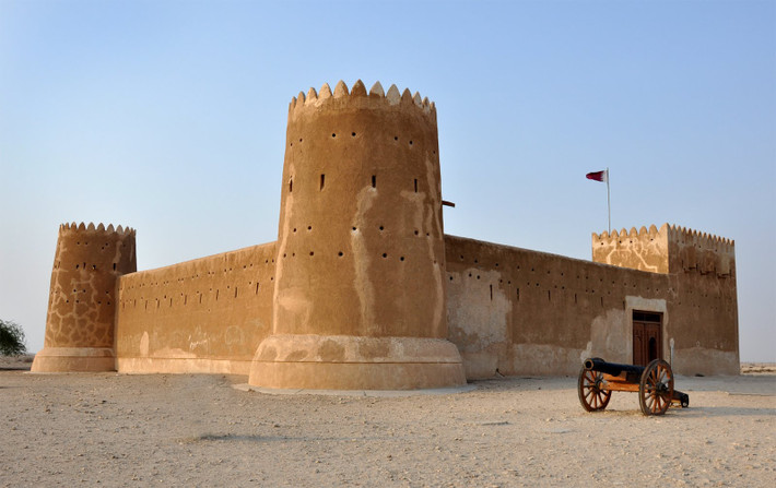 Nằm ở thành phố cổ Zubarah ở phía Tây Bắc của bán đảo Qatar, pháo đài Zubarah là một công trình quân sự cổ nổi tiếng khu vực Trung Đông. Ảnh: Asiatravelqatar.com.