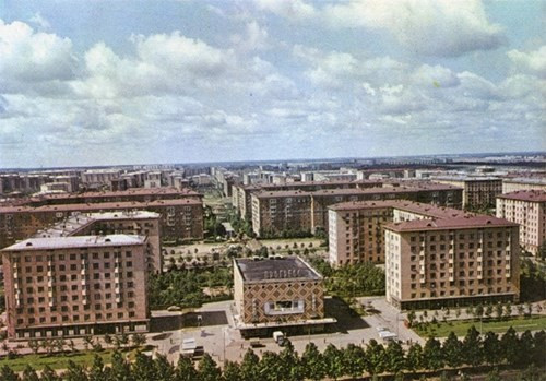 Những khu nhà bên đại lộ Lomonosovsky. Ảnh: Murray Howe.