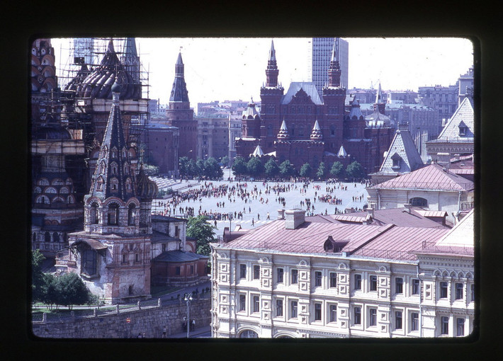 Quảng trưởng Đỏ nhìn từ khách sạn Rossiya, Moscow năm 1969. Ảnh: Rob Ketcherside Flickr.