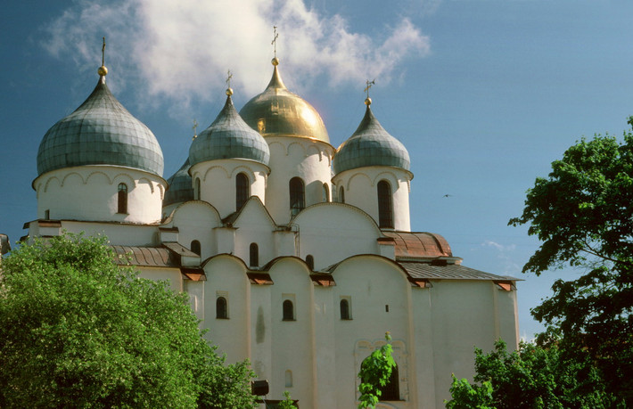 Góc nhìn khác về nhà thờ Thánh Sophia.