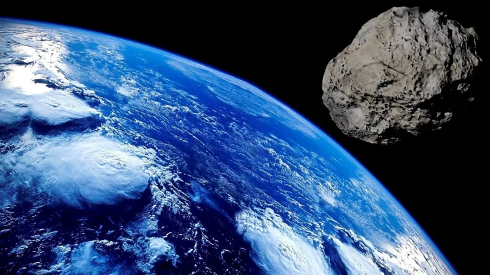 Có nguy cơ va chạm với Trái Đất. Theo ESA và NASA, tiểu hành tinh này có xác suất 2,2% va chạm với Trái Đất vào ngày 22/12/2032. Ảnh: Pinterest.