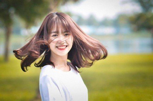 Tóm lại, người có ngoại hình “siêu giàu” có tồn tại nhưng thành công của họ không hoàn toàn phụ thuộc vào ngoại hình. Khuôn mặt chỉ mang đến một khả năng, trong khi của cải thực sự và bất động sản đến từ sự đấu tranh và nỗ lực cá nhân.