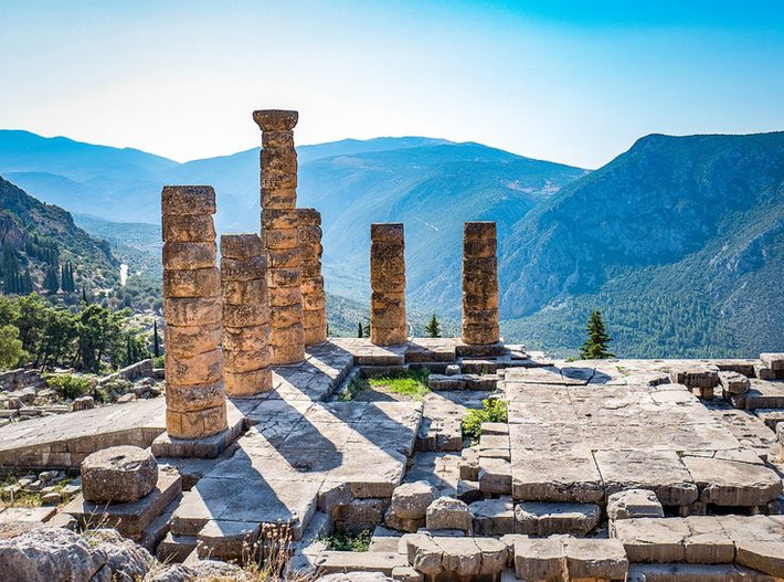 4. Delphi là nơi tổ chức Đại hội thể thao Pythian. Ngoài Thế vận hội Olympic, Hy Lạp cổ đại còn có Đại hội Pythian, được tổ chức 4 năm một lần tại Delphi để tôn vinh thần Apollo. Các cuộc thi bao gồm thể thao, âm nhạc và thơ ca. Ảnh: Pinterest.