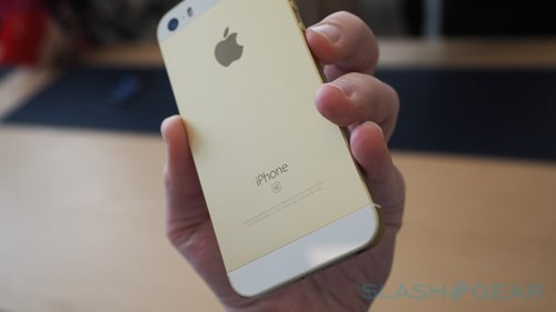 Đó là iPhone SE có màn hình quá nhỏ chỉ 4 inch trong khi iPhone 6S có màn hình 4.7 inch và iPhone 6S Plus có màn hình 5.5 inch.