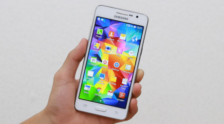 Samsung Galaxy Grand Prime G530. Trong phân khúc giá rẻ, đ iện thoại Samsung Galaxy Grand Prime G530 dù ra đời đã lâu nhưng vẫn là một trong những sự lựa chọn đáng giá với phần cứng gồm chip xử lý Qualcomm mạnh mẽ, RAM 1GB, bộ nhớ trong 8GB và có hỗ trợ thẻ nhớ, cũng như dual-SIM. Giá: 3,5 triệu đồng