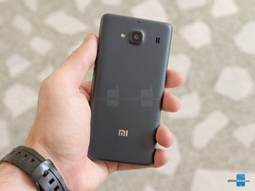Điểm đặc biệt của Xiaomi Note 2 là ngoại hình khá, chất lượng tốt, hệ điều hành Android khá mượt mà và một camera rất tốt có quay video 1080p full HD. Một lợi thế quan trọng khác của Redmi Note 2 là tính năng pin vượt trội của nó: nếu bạn sử dụng vừa phải, nó có thể hoạt động trong vòng 2 ngày. Ngoài ra, màn hình sắc nét cũng là một điểm cộng cho mẫu điện thoại này.