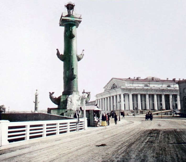 Sở giao dịch chứng khoán ở St. Petersburg.