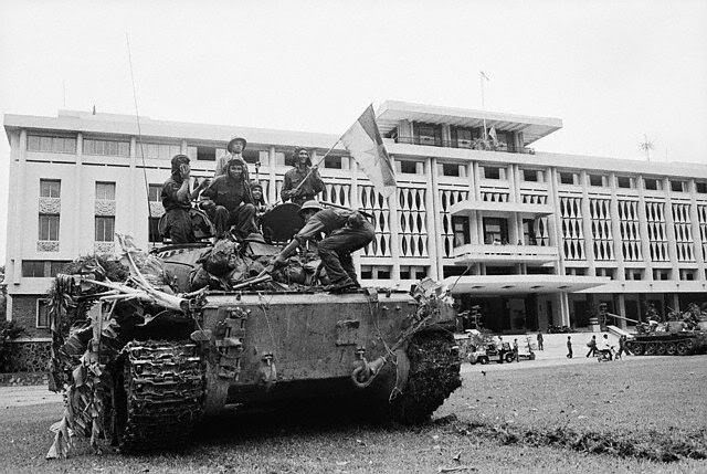 Cuối tháng 9/1974, Bộ Chính trị và Quân uỷ Trung ương họp tại Hà Nội đã đưa ra bản dự thảo kế hoạch chiến lược Chiến dịch mùa xuân 1975, dự định hoàn thành việc thống nhất 2 miền Bắc – Nam trong 2 năm 1975-1976. Tuy vậy, với tinh thần “Thần tốc, thần tốc hơn nữa, táo bạo, táo bạo hơn nữa”, chiến dịch Mùa Xuân 1975 đã được tiến hành khẩn trương và quyết đoán, đem lại chiến thắng cuối cùng cho dân tộc vào ngày 30/4/1975.