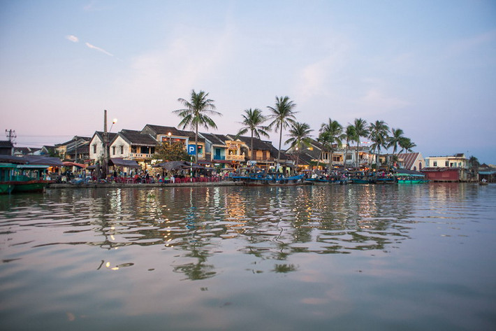 Sông Thu Bồn trong ráng chiều.
