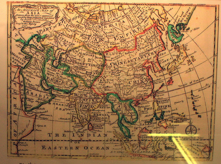 Bản đồ An Accurate Map of Asia do Emanuel Bowen thực hiện, xuất bản tại Paris (Pháp) năm 1747.