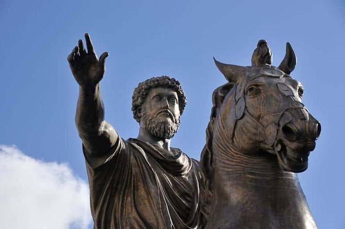 Ách cai trị của Commodus chỉ chấm dứt khi bạo chúa này bị ám sát vào ngày 31/12/192.