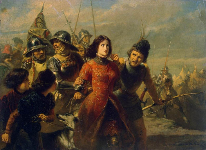 Sau một trận giao chiến nhỏ tại La-Charité-sur-Loire trong tháng 11 và 12/1429, Jeanne đến Compiègne trong tháng 4 để bảo vệ thành phố chống lại quân Anh và Burgundy vây hãm. Bà bị bắt sống trong một trận chạm trán ngày 23/5/1430.