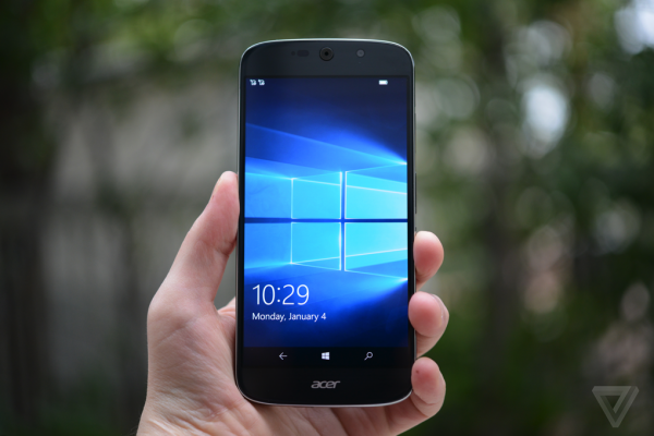Liquid Jade Primo có màn hình 5,5 inch FullHD công nghệ AMOLED, chip Qualcomm Snapdragon 808, 3 GB RAM và 32 GB bộ nhớ lưu trữ.