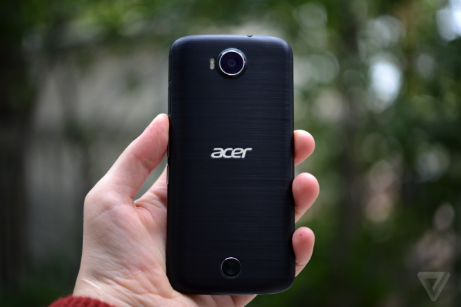Trên thực tế, sản phẩm đã từng được Acer ra mắt lần đầu tiên tại triển lãm IFA năm ngoái.