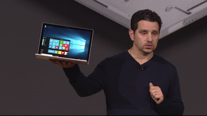 Giám đốc phát triển theo dõi quá trình ra đời của bất kỳ sản phẩm mới nào, như laptop Surface Book. Họ thu về 205.297 USD/năm và tổng mức lương thưởng lên tới 426.689 USD.