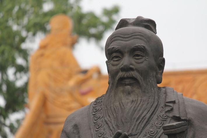 “Học không biết chán, dạy người không biết mỏi” - Khổng Tử (551 TCN - 479TCN), triết gia Trung Hoa cổ, người sáng lập Nho giáo.