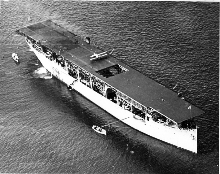 USS Langley (CV-1) là tàu sân bay đầu tiên của quân đội Mỹ. Được hạ thủy lần đầu tiên vào năm 1912, ban đầu nó là một tàu vận tải than của hải quân có tên gọi Jupiter.