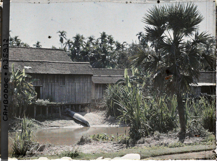 Khu vực này ngày nay là trung tâm thành phố Siem Reap, phía Nam thánh địa Angkor.