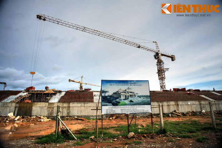 Vào năm 2008, Thánh địa được chính quyền tỉnh Quảng Trị cấp thêm 21 ha đất để phục vụ hoạt động tín ngưỡng của giáo dân. Năm 2012, Vương cung Thánh đường mới đã được khởi công xây dựng. Đây là ngôi thánh đường được thiết kế theo phong cách kiến trúc Á Đông, có sức chứa tới 5.000 người.