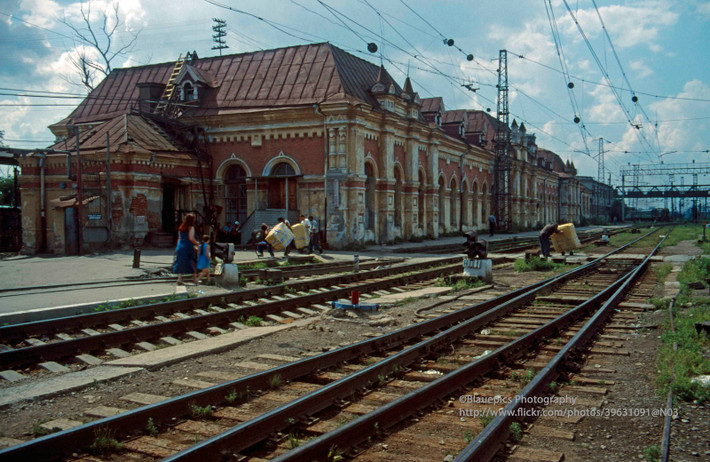 Kiến trúc cổ kính của ga Chelyabinsk, thuộc thành phố lớn thứ ba Siberia.