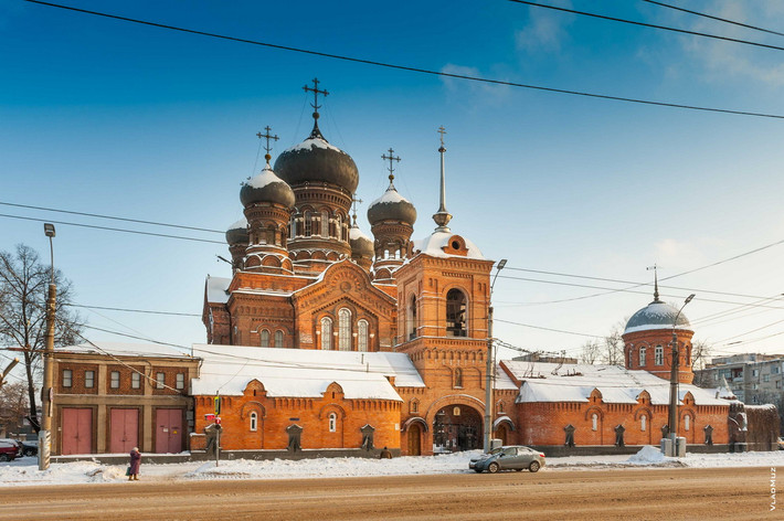 8. Ivanovo. Nằm cách Kostroma 102 km, Ivanovo được nhắc đến trong sử sách từ thế kỷ 16, là thành phố "trẻ" nhất trong Vành đai Vàng. Các di tích cổ ở nơi đây gồm tòa nhà Schudrovskaya Palatka, tu viện Svyato-Vvedensky, nhà thờ gỗ Uspenskaya... Ảnh: Vladmuz.ru.