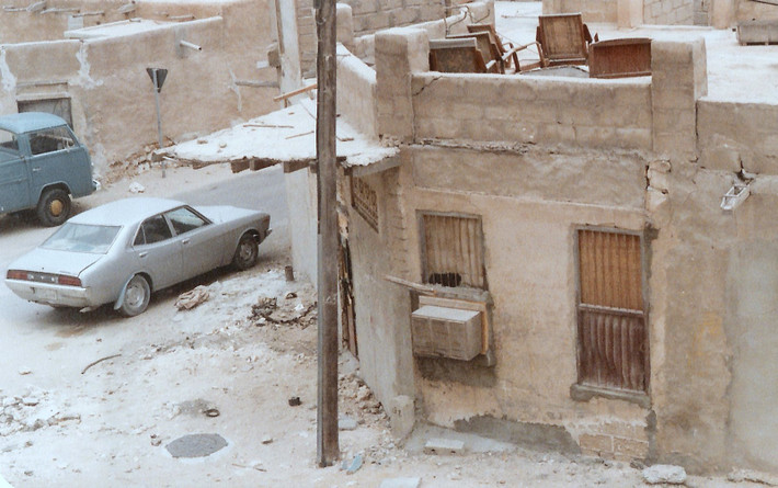 Ngôi nhà ở phố cổ Doha, gần thánh đường Abu Bakr Alsiddiq.