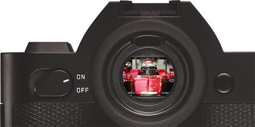 Riêng về phần cứng, mẫu máy ảnh Leica SL Type 601 nổi bật với cảm biến full-frame 24MP (CMOS) hỗ trợ dải nhạy sáng từ ISO 50 đến tối đa ISO 50.000, bộ xử lý hình ảnh tốc độ cao Maestro II...