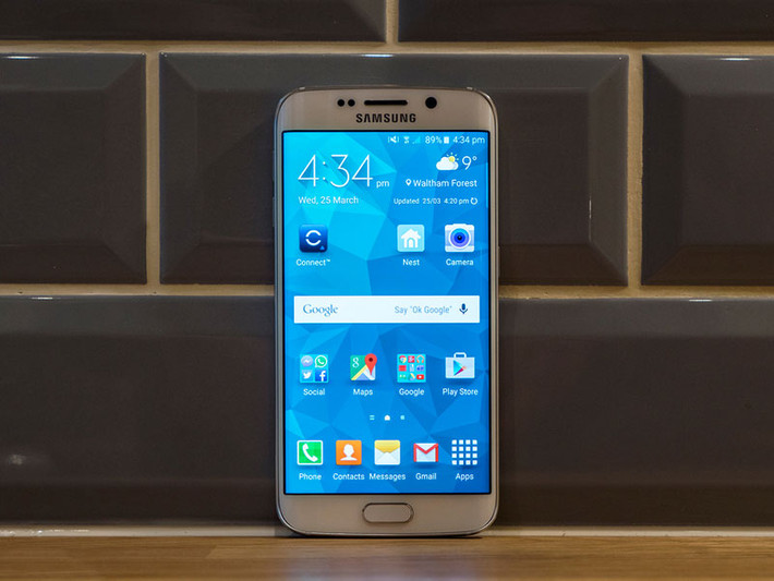 8. Samsung Galaxy S6 Edge (2,3 giây/bức ảnh).