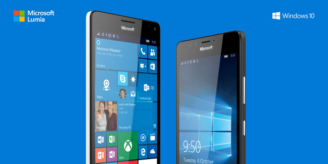 Lumia 950 XL: smartphone cỡ lớn của Microsoft. Lumia 950 không nhỏ nhưng nó có người đàn anh cỡ lớn là Lumia 950 XL với màn hình 5.7 inch. Bên trong máy sở hữu vi xử lý khác là Snapdragon 810 nhưng các thông số còn lại giống với Lumia 950 gồm camera sau 20MP hỗ trợ chống rung quang học và Windows Hello. Tương tự Lumia 950, phiên bản XL này cũng sẽ mở bán vào tháng 11 với giá cho thị trường quốc tế là 649 USD.