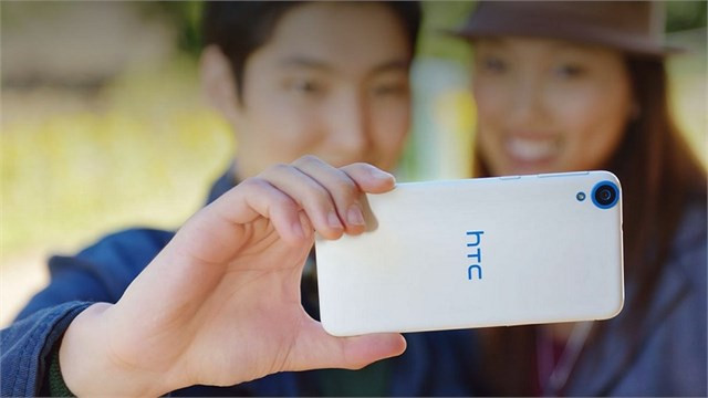 HTC Desire 728G (5.690.000đ). Dù đã sở hữu nhiều sản phẩm phân khúc giá tầm trung cấu hình cận cao cấp tuy nhiên HTC vẫn tiếp tục tung ra chiếc HTC Desire 728G với màn hình 5,5 inch, hỗ trợ Android 5.1 Lollipop mới nhất, chất lượng camera và âm thanh vẫn là thế mạnh trên các sản phẩm của HTC. Phía trước HTC Desire 728G là màn hình lớn kích thước 5,5 inch với độ phân giải HD 720 x 1280 px, công nghệ Super LCD 2 khiến cho màu sắc đẹp và rực rỡ.