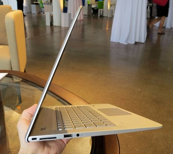 Một số hình ảnh khác về mẫu laptop này.