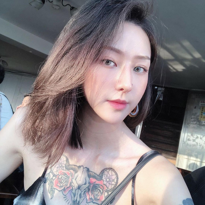 Hiện tại, Joanne là người mẫu và influencer trên mạng. Cô cũng được mời tham gia các sự kiện, nhận viết bài quảng cáo trên trang cá nhân.