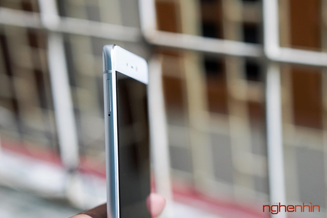 Tóm lại, Xiaomi Mi 5s là một flagship có nhiều điểm mạnh về cấu hình, công nghệ, camera…và điều quan trọng là tất cả những ưu điểm đáng giá đó chỉ gói gọn trong mức giá 7,7 triệu đồng cho phiên bản có cấu hình RAM 3GB, ROM 64GB. Tùy chọn cao cấp hơn của Mi 5s với RAM 4GB/ROM 128GB cũng chỉ có giá 7,95 triệu đồng (giá tham khảo tại cửa hàng Mobile City).