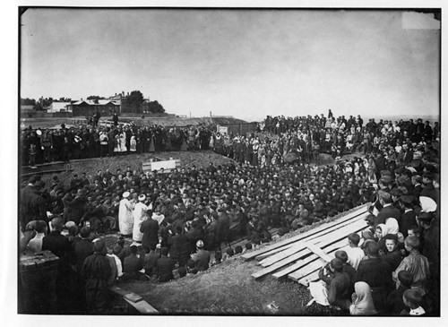 Buổi lễ ở nhà thờ Hồi giáo thành phố Nizhniy Novgorod, nước Nga thời Sa hoàng, 1902.