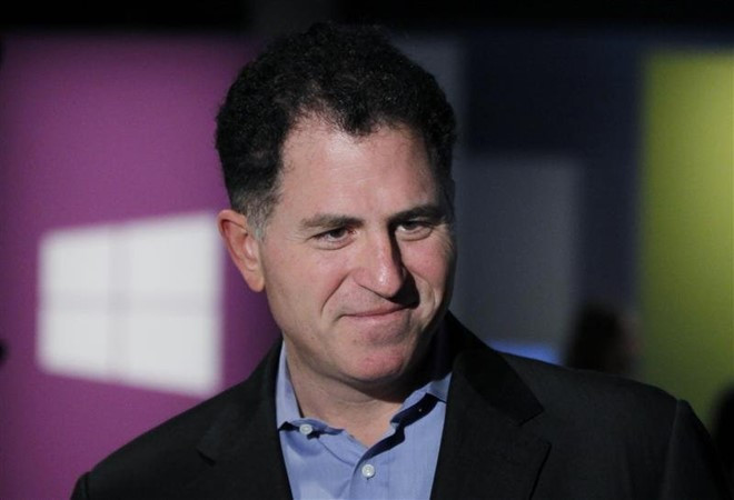 9. Michael Dell (Dell - tài sản ròng: 18,9 tỷ USD). Năm 1984, chàng sinh viên Dell thành lập công ty TNHH PC tiền thân của Dell bây giờ. Không lâu sau, cậu sớm dừng hẳn việc học ở trường để toàn tâm toàn ý xây dựng PC trở thành một trong những công ty phát triển nhanh nhất cả nước. Đặt trụ sở tại bang Texas, Dell từng là công ty phi dầu mỏ lớn thứ hai chỉ sau AT&T với hơn 100.000 nhân viên làm việc tại nhiều quốc gia trên thế giới.
