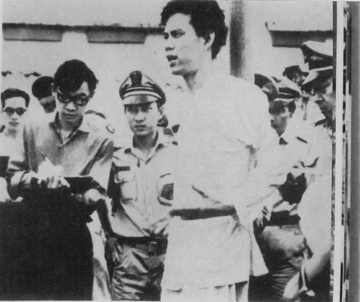 Nguyễn Văn Trỗi (1940 – 1964) là người chiến sĩ biệt động đã thực hiện cuộc đánh bom không thành nhằm vào Bộ trưởng Quốc phòng Mỹ Robert McNamara ngày 2/5/1964. Anh bị bắt, bị kết án tử hình, và đã trở nên nổi tiếng với những lời tuyên bố yêu nước nảy lửa trước tòa án và khi ra pháp trường.