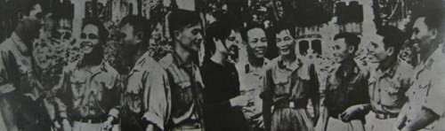 Đại biểu những đơn vị chiến thắng Hàm Rồng gặp nhau trong Đại hội "Quyết tâm đánh thắng giặc Mỹ xâm lược", tháng 8/1965.