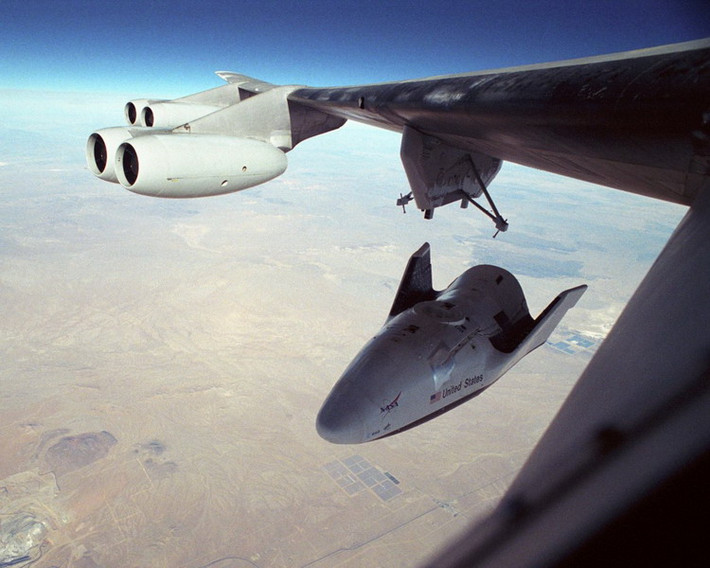 Gần đây nhất, năm 2006, NASA đã sử dụng một chiếc B-52 trong cuộc kiểm tra X-38, chiếc máy bay có nhiệm vụ chở các phi hành gia từ Trạm vũ trụ quốc tế về Trái đất.