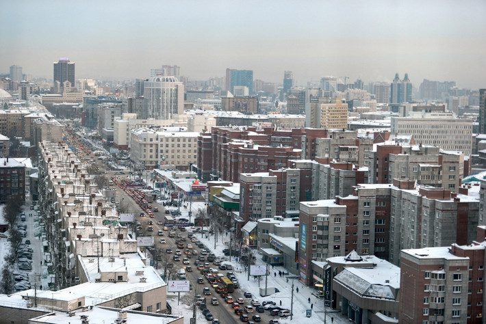 Thành phố có khí hậu lục địa ẩm ướt đặc trưng của vùng Siberia, với mùa hè ấm áp và mùa đông lạnh buốt. Nhiệt độ mùa đông ở nơi đây luôn thấp hơn nhiều so với mức nước đóng băng. Ảnh: ИА Regnum.