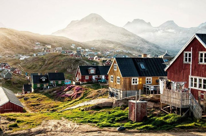 15. Tiềm năng độc lập. Greenland đang ngày càng tăng cường nỗ lực hướng tới độc lập hoàn toàn, với kế hoạch dựa vào tài nguyên thiên nhiên và phát triển du lịch. Ảnh: Pinterest.