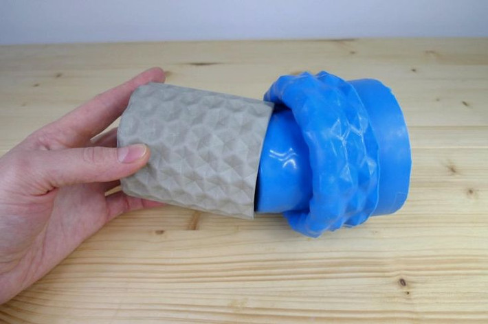 5. Kháng nước và không thấm nước. Silicone là một chất chống thấm nước xuất sắc, thường được dùng để làm các chất bịt kín, keo silicone và lớp phủ bảo vệ. Ảnh: Pinterest.